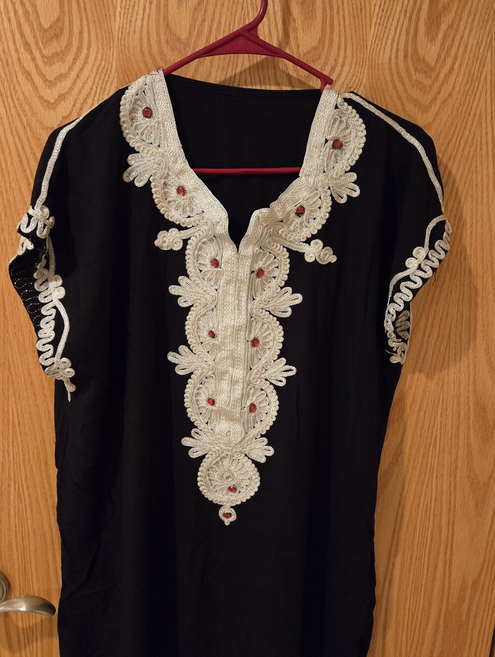 Black Embroidered V-Neck Women's Tunic Size OSFM - Picture 16 of 16